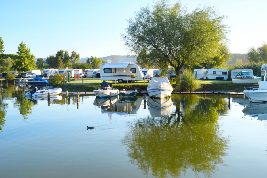 camping bord de la rivière Dordogne